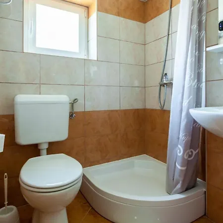 Für 2 Personen Ca 25 Qm In Njivice, Kvarner Bucht Krk Apartment