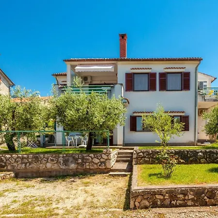 Apartment Für 2 Personen Ca 25 Qm In Njivice, Kvarner Bucht Krk *